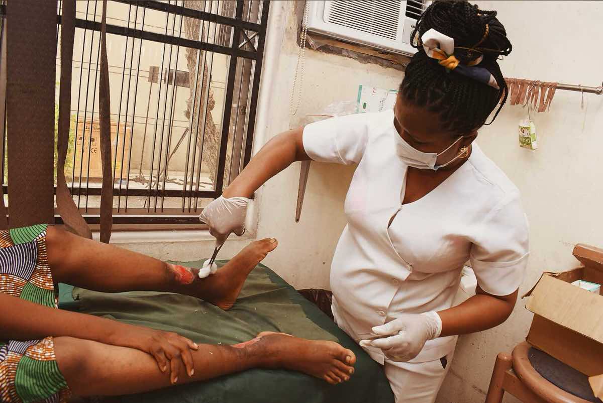 Leg ulcer treatment care session